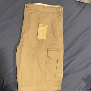 Men’s Stretch Cargo Shorts size 38